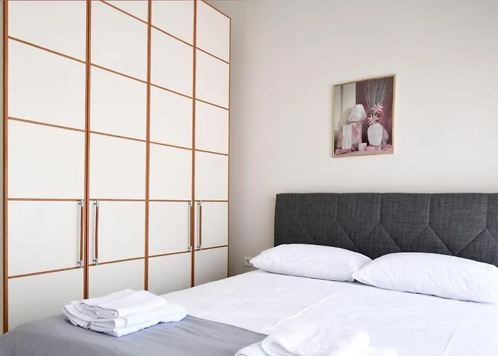 Bolero * Nea Iraklitsa